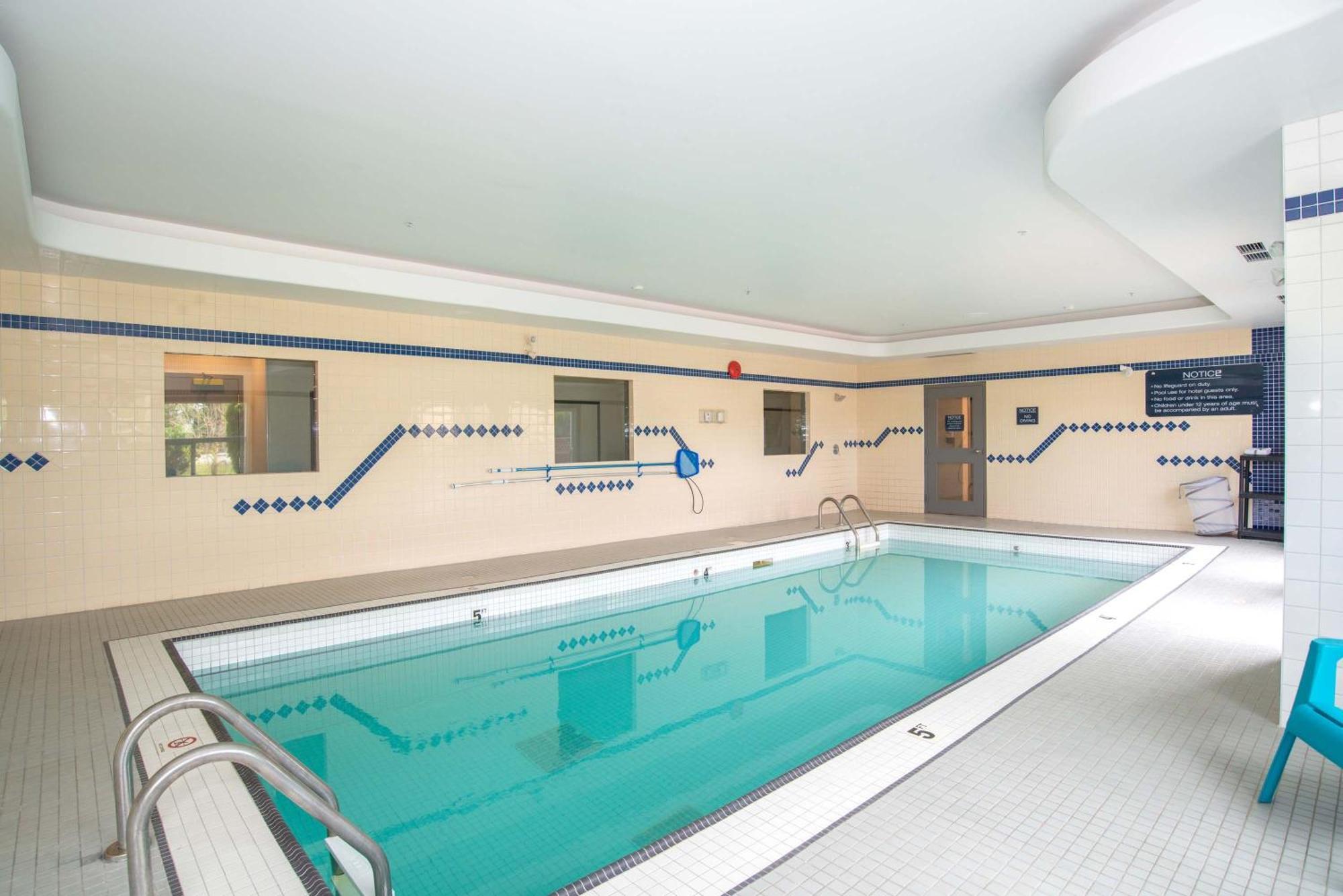 Sandman Hotel Quesnel Luaran gambar